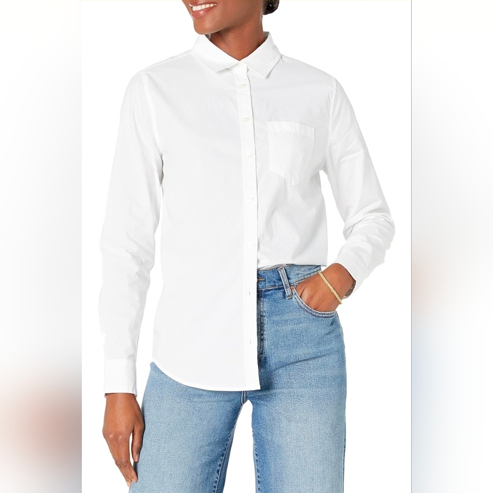Amazon Essentials Women's White Button Down Shirt - Picture 1 of 3